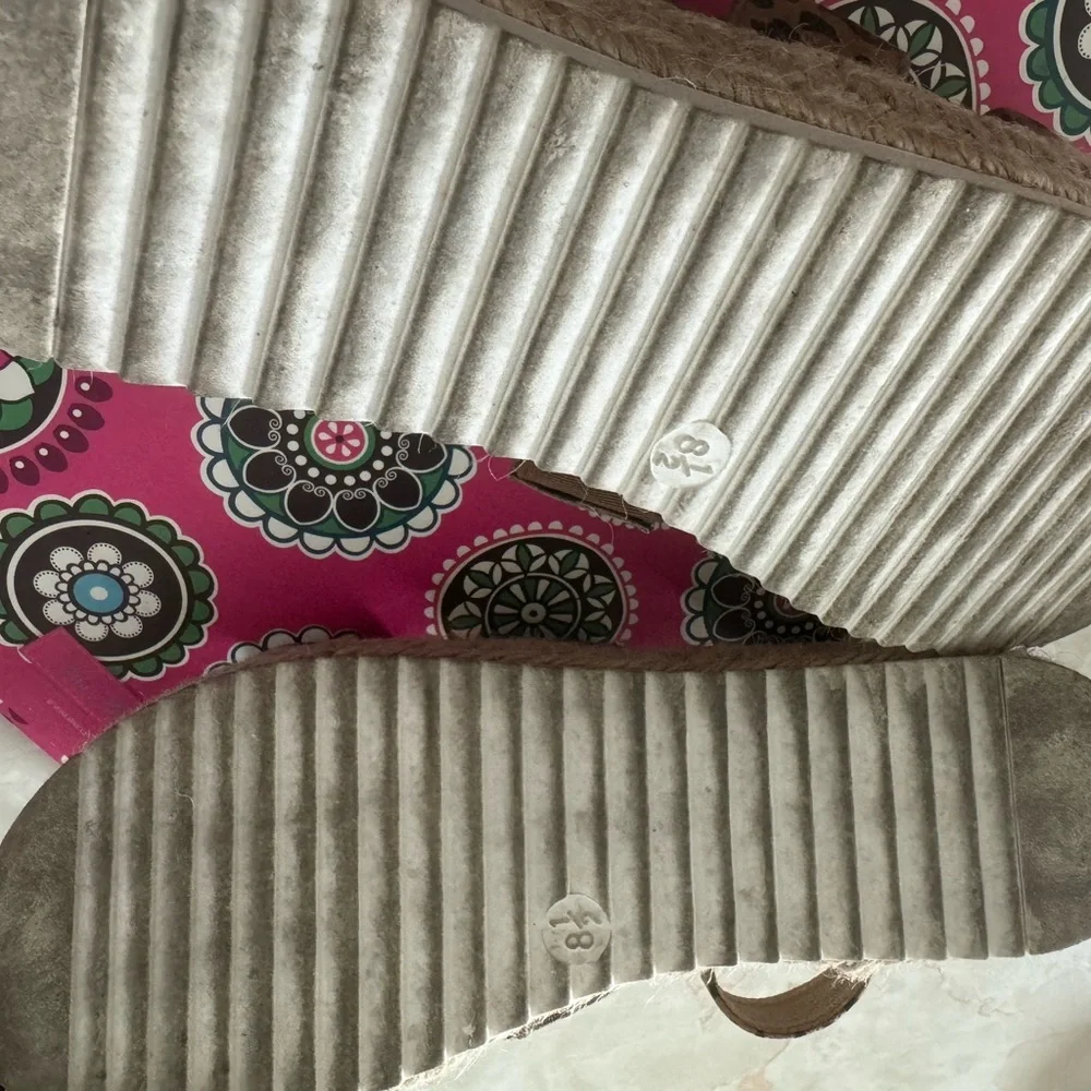 GUC Universal Thread Goods Co. Platform Sandals in Animal Print! - Picture 4 of 6